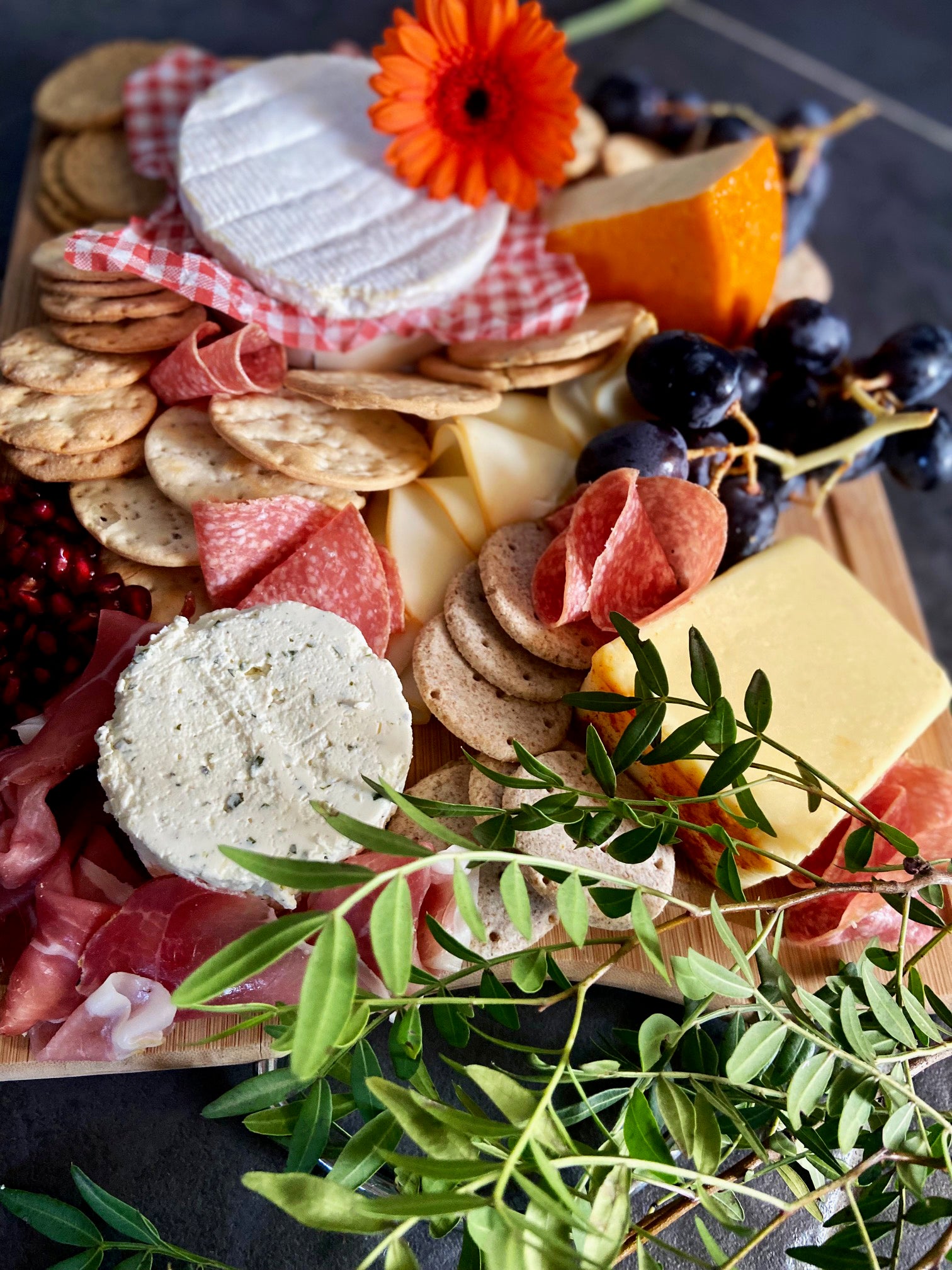 Autumnal grazing board